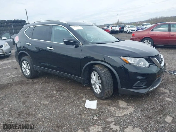 2015 Nissan Rogue SV with VIN KNMAT2MV2FP586911, listed as a IAAI auction lot 41958327 with 124,822 mi miles. Bid and sale history available at carsss.com. Image 1.