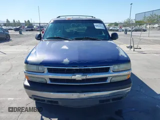 2002 Chevrolet Tahoe LS с VIN 1GNEK13T92J144002, выставлен на аукционе IAAI как лот 42654611 с пробегом Не указан миль и . История ставок и продаж доступна на DreamBid. Изображение 11.