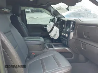 2019 GMC Sierra 1500 Denali z VIN 1GTU9FEL8KZ180128, wystawiony jako IAAI lot #42028488 z przebiegiem 78 015 mil mil oraz . Historia ofert i sprzedaży dostępna na DreamBid. Obrazek 5.