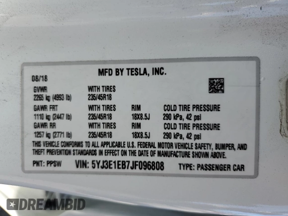2018 Tesla Model 3 Long Range Battery z VIN 5YJ3E1EB7JF096808, wystawiony jako Copart lot #56592705 z przebiegiem 30 883 mil mil oraz Szkody całkowita. Historia ofert i sprzedaży dostępna na DreamBid. Obrazek 13.