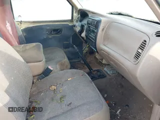 2001 Ford Ranger XL with VIN 1FTYR10C71TA12090, listed as a IAAI auction lot 40771318 with 198,646 mi miles. Bid and sale history available at carsss.com. Image 5.