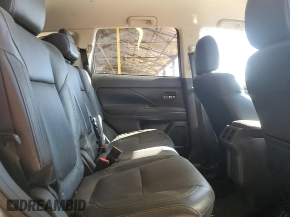 2020 Mitsubishi Outlander SE z VIN JA4AD3A3XLZ035349, wystawiony jako Copart lot #61215315 z przebiegiem 124 728 mil mil oraz Czysty tytuł • Clean title. Historia ofert i sprzedaży dostępna na DreamBid. Obrazek 11.