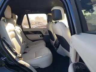 2022 Land Rover Range Rover z VIN SALGR2SU2NA463588, wystawiony jako IAAI lot #41744410 z przebiegiem 38 737 mil mil oraz . Historia ofert i sprzedaży dostępna na DreamBid. Obrazek 8.