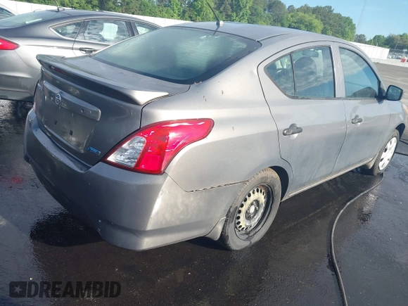 2016 Nissan Versa SV with VIN 3N1CN7AP4GL886522, listed as a IAAI auction lot 42201133 with 123,134 mi miles and . Bid and sale history available at DreamBid. Image 4.