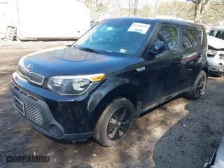 2015 Kia Soul with VIN KNDJN2A23F7131828, listed as a IAAI auction lot 41945277 with 150,000 mi miles. Bid and sale history available at carsss.com. Image 2.