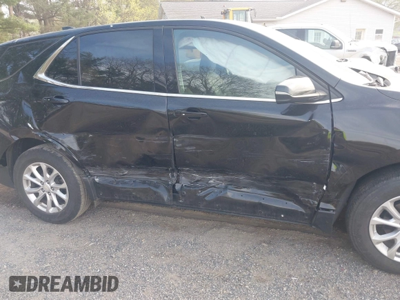 2019 Chevrolet Equinox LT with VIN 2GNAXKEV4K6118943, listed as a IAAI auction lot 42075986 with 100,000 mi miles and . Bid and sale history available at carsss.com. Image 6.