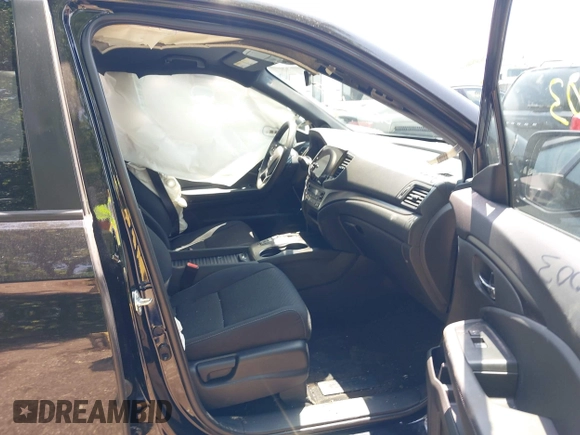 2021 Honda Passport Sport with VIN 5FNYF8H24MB043219, listed as a IAAI auction lot 42461003 with 38,800 mi miles and . Bid and sale history available at DreamBid. Image 5.