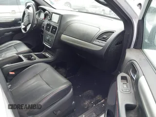 2019 Dodge Grand Caravan GT with VIN 2C4RDGEG7KR565221, listed as a IAAI auction lot 42194165 with 171,582 mi miles and . Bid and sale history available at DreamBid. Image 5.