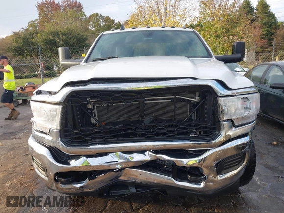 2021 Ram 2500 Tradesman with VIN 3C6UR5HL0MG648241, listed as a IAAI auction lot 40782479 with 57,033 mi miles and . Bid and sale history available at DreamBid. Image 12.