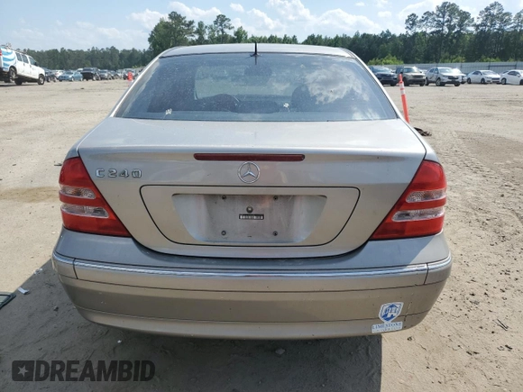 2003 Mercedes-Benz C 240 с VIN WDBRF61J43E012240, выставлен на аукционе Copart как лот 57494745 с пробегом Не указан миль и Списание • Salvage title. История ставок и продаж доступна на DreamBid. Изображение 6.