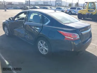2015 Nissan Altima 2.5 SV with VIN 1N4AL3AP6FC238540, listed as a IAAI auction lot 41576382 with 147,874 mi miles. Bid and sale history available at carsss.com. Image 3.