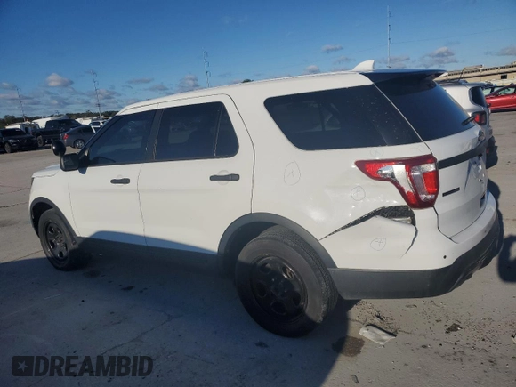 2016 Ford Utility Police Interceptor with VIN 1FM5K8AR9GGA12267, listed as a Copart auction lot 84457244 with 181,440 mi miles and Clean Title. Bid and sale history available at carsss.com. Image 2.