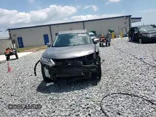 2017 Nissan Rogue SV с VIN KNMAT2MT3HP614300, выставлен на аукционе Copart как лот 57477085 с пробегом 113 900 миль миль и Списание • Salvage title. История ставок и продаж доступна на DreamBid. Изображение 15.