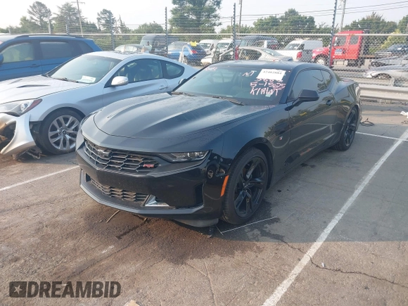 2020 Chevrolet Camaro 1LT z VIN 1G1FB1RS6L0103886, wystawiony jako IAAI lot #42402884 z przebiegiem 61 304 mil mil oraz . Historia ofert i sprzedaży dostępna na DreamBid. Obrazek 17.