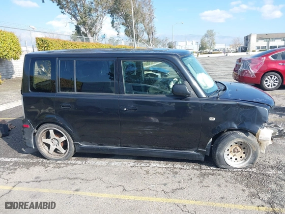 2004 Scion xB with VIN JTLKT324840149980, listed as a IAAI auction lot 41670229 with 193,674 mi miles. Bid and sale history available at carsss.com. Image 13.