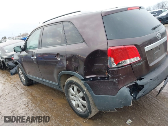 2011 Kia Sorento LX with VIN 5XYKT4A15BG158099, listed as a IAAI auction lot 41641344 with 171,289 mi miles. Bid and sale history available at carsss.com. Image 3.