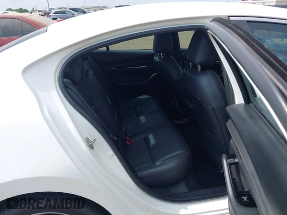 2019 Mazda 3 Select с VIN 3MZBPAAL9KM105989, выставлен на аукционе IAAI как лот 42081572 с пробегом 127 106 миль миль и . История ставок и продаж доступна на DreamBid. Изображение 8.
