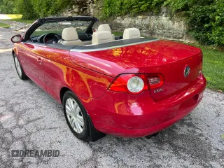 2008 Volkswagen Eos Turbo с VIN WVWBA71F28V053363, выставлен на аукционе Copart как лот 59808955 с пробегом 131 068 миль миль и Чистый • Clean title. История ставок и продаж доступна на DreamBid. Изображение 3.