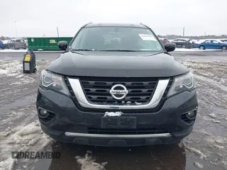 2020 Nissan Pathfinder SV with VIN 5N1DR2BM1LC638002, listed as a IAAI auction lot 41556190 with 121,386 mi miles. Bid and sale history available at carsss.com. Image 12.