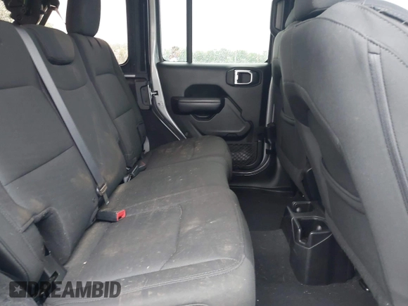 2018 Jeep Wrangler Unlimited Sport S с VIN 1C4HJXDN1JW145240, выставлен на аукционе IAAI как лот 42225470 с пробегом 31 398 миль миль и . История ставок и продаж доступна на DreamBid. Изображение 8.