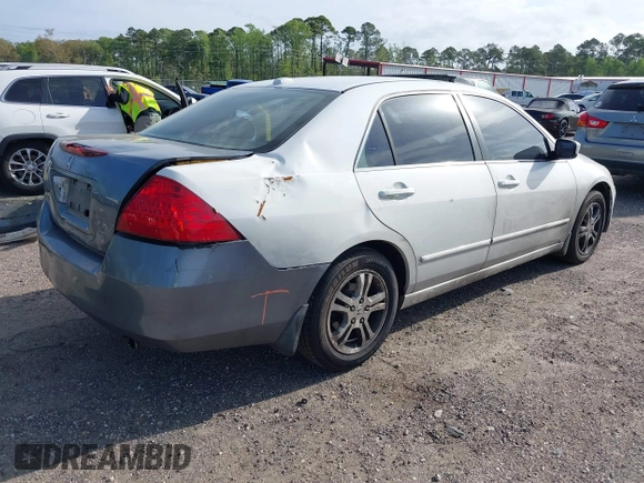 2007 Honda Accord EX с VIN 1HGCM56777A092507, выставлен на аукционе IAAI как лот 39059793 с пробегом 177 396 миль миль и . История ставок и продаж доступна на DreamBid. Изображение 4.