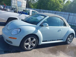 2006 Volkswagen Beetle with VIN 3VWSF31YX6M323407, listed as a IAAI auction lot 42330968 with 172,664 mi miles and . Bid and sale history available at DreamBid. Image 14.