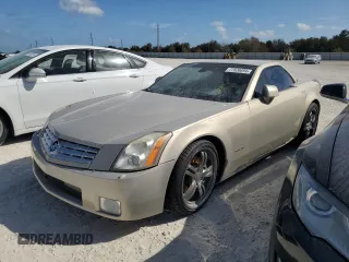 2006 Cadillac XLR z VIN 1G6YV36AX65603381, wystawiony jako Copart lot #77526894 z przebiegiem Nie podano mil oraz Nie do naprawy. Historia ofert i sprzedaży dostępna na DreamBid. Obrazek 1.