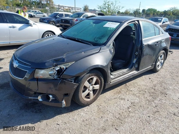 2014 Chevrolet Cruze 1LT with VIN 1G1PD5SB5E7167394, listed as a IAAI auction lot 41795007 with 1 mi miles. Bid and sale history available at carsss.com. Image 2.