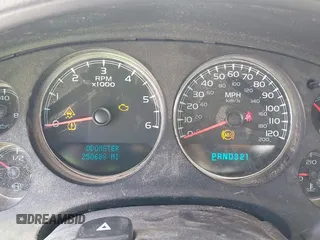 2008 Chevrolet Silverado 1500 LTZ with VIN 2GCEK19J781175539, listed as a IAAI auction lot 42137385 with 250,688 mi miles. Bid and sale history available at carsss.com. Image 7.