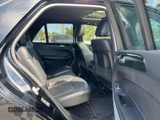 2018 Mercedes-Benz GLE 350 z VIN 4JGDA5JB4JB033015, wystawiony jako Copart lot #57177215 z przebiegiem 176 832 mil mil oraz Czysty tytuł • Clean title. Historia ofert i sprzedaży dostępna na DreamBid. Obrazek 6.