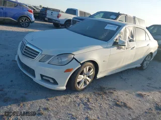 2011 Mercedes-Benz E-Class E 350 Luxury BlueTEC with VIN WDDHF2EB2BA489107, listed as a IAAI auction lot 41224580 with 1 mi miles. Bid and sale history available at carsss.com. Image 2.