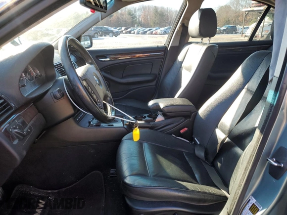 2005 BMW 3 Series 330xi with VIN WBAEW53445PN40110, listed as a Copart auction lot 86427714 with 163,364 mi miles and Clean Title. Bid and sale history available at DreamBid. Image 7.