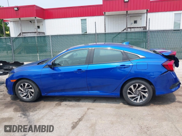 2018 Honda Civic EX с VIN 2HGFC2F70JH514320, выставлен на аукционе IAAI как лот 42414235 с пробегом 104 096 миль миль и . История ставок и продаж доступна на DreamBid. Изображение 14.
