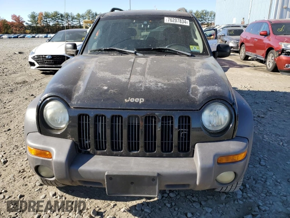 2003 Jeep Liberty Sport with VIN 1J4GL48K33W729978, listed as a Copart auction lot 76207834 with 104,992 mi miles and Clean Title. Bid and sale history available at carsss.com. Image 5.