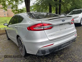 2019 Ford Fusion SE with VIN 3FA6P0HD3KR193220, listed as a Copart auction lot 56783795 with 112,949 mi miles and Clean Title. Bid and sale history available at DreamBid. Image 3.