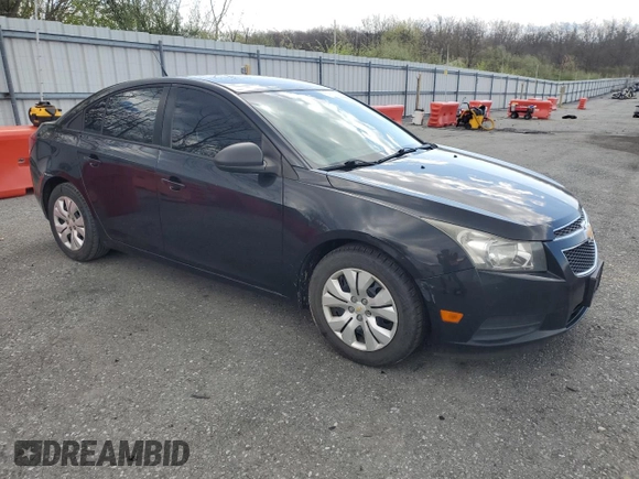 2014 Chevrolet Cruze LS with VIN 1G1PA5SG8E7154921, listed as a Copart auction lot 52820255 with 197,442 mi miles and Clean Title. Bid and sale history available at carsss.com. Image 4.