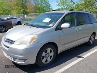 2005 Toyota Sienna XLE with VIN 5TDZA22C45S276838, listed as a IAAI auction lot 42149942 with 242,598 mi miles and . Bid and sale history available at carsss.com. Image 2.