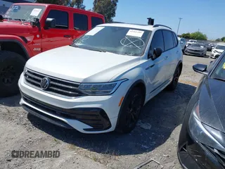 2024 Volkswagen Tiguan SE R-Line Black with VIN 3VVCB7AX1RM064314, listed as a IAAI auction lot 41465386 with 7,626 mi miles and . Bid and sale history available at DreamBid. Image 18.