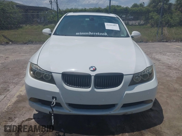 2006 BMW 3 Series 325i with VIN WBAVB13586KR64000, listed as a IAAI auction lot 42185081 with 160,589 mi miles. Bid and sale history available at carsss.com. Image 6.