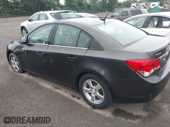 2014 Chevrolet Cruze 1LT with VIN 1G1PC5SB8E7317307, listed as a IAAI auction lot 42576237 with Not provided miles and . Bid and sale history available at DreamBid. Image 3.