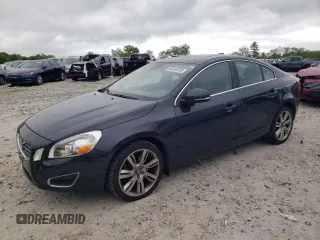 2012 Volvo S60 T6 z VIN YV1902FH0C2118875, wystawiony jako Copart lot #56410235 z przebiegiem 158 585 mil mil oraz Czysty tytuł • Clean title. Historia ofert i sprzedaży dostępna na DreamBid. Obrazek 1.