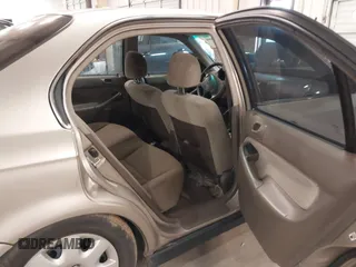 2000 Honda Civic LX with VIN 1HGEJ6578YL042505, listed as a IAAI auction lot 41331854 with 226,727 mi miles. Bid and sale history available at carsss.com. Image 8.