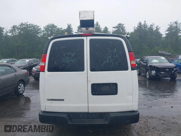 2019 Chevrolet Express Cargo with VIN 1GCWGBFP9K1193039, listed as a IAAI auction lot 42482812 with 152,787 mi miles and . Bid and sale history available at DreamBid. Image 17.