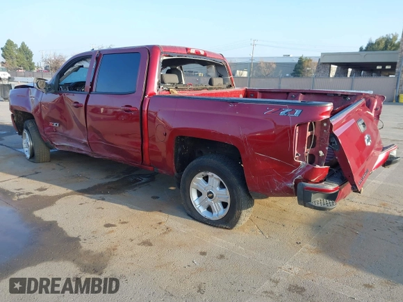 2018 Chevrolet Silverado 1500 LT with VIN 3GCUKREC4JG386597, listed as a IAAI auction lot 41355322 with Not Provided miles. Bid and sale history available at carsss.com. Image 3.