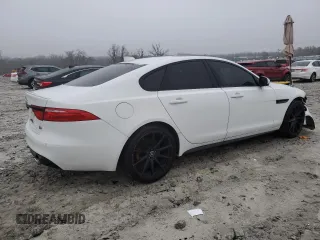 2016 Jaguar XF S with VIN SAJBG4BV6GCY17651, listed as a Copart auction lot 82511083 with 117,677 mi miles. Bid and sale history available at carsss.com. Image 3.