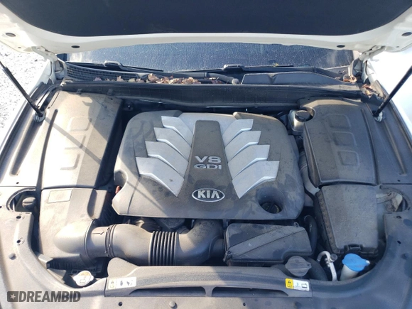 2016 Kia K900 Luxury with VIN KNALW4D46G6031208, listed as a Copart auction lot 82175304 with 120,557 mi miles and Salvage Title. Bid and sale history available at carsss.com. Image 11.