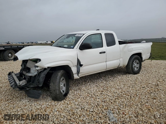 2021 Toyota Tacoma SR z VIN 3TYRX5GNXMT015985, wystawiony jako Copart lot #47067545 z przebiegiem 130 660 mil mil oraz Czysty tytuł • Clean title. Historia ofert i sprzedaży dostępna na DreamBid. Obrazek 1.