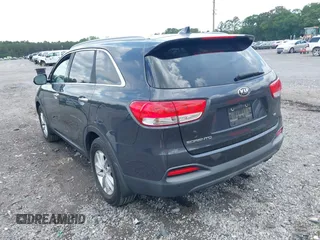 2017 Kia Sorento LX with VIN 5XYPG4A3XHG264438, listed as a IAAI auction lot 42135558 with 112,829 mi miles. Bid and sale history available at carsss.com. Image 3.