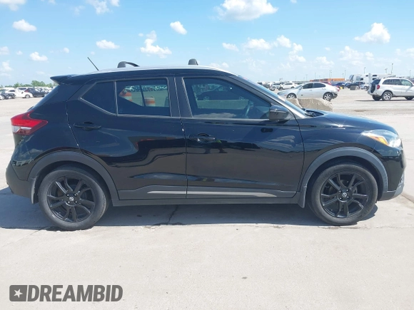 2020 Nissan Kicks SR z VIN 3N1CP5DV9LL539481, wystawiony jako IAAI lot #42099708 z przebiegiem 67 361 mil mil oraz . Historia ofert i sprzedaży dostępna na DreamBid. Obrazek 14.