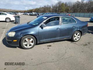 2008 Volkswagen Jetta SE с VIN 3VWRZ71K18M153949, выставлен на аукционе Copart как лот 45454705 с пробегом 95 361 миль миль и Списание • Salvage title. История ставок и продаж доступна на DreamBid. Изображение 1.